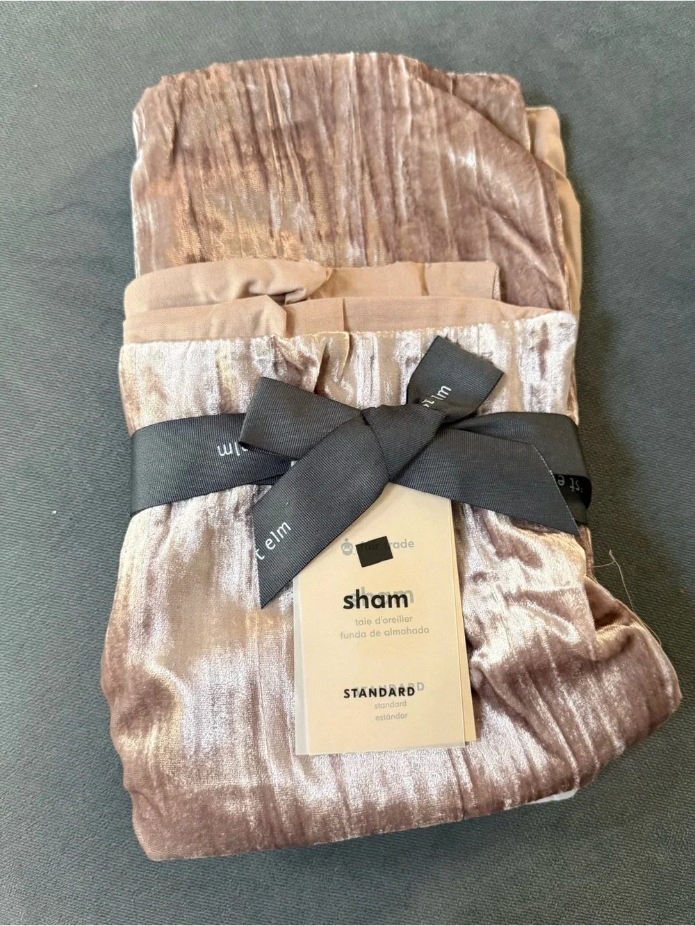 West Elm Crushed Velvet Set of 2 Pillow Shams in Dusty Rose
